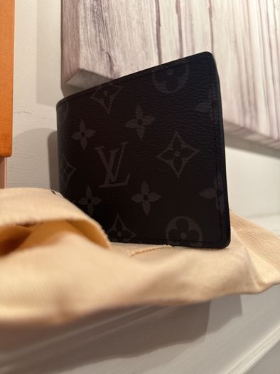 louis vuitton bifold wallet