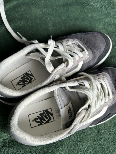 mens vans trainers
