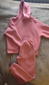 Suit, M