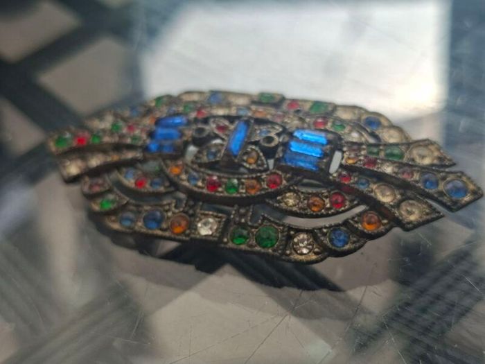 Beautiful Antique 1920's Art Deco Brooch Pin