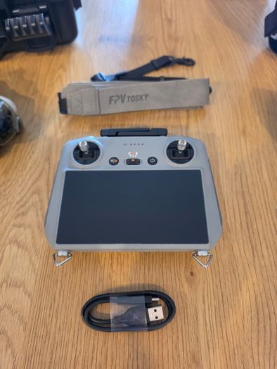 DJI Mini 4 Pro Fly More Combo | RC 2 | 3 Batteries | Hard Case | Only 9 Flight Hours