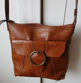 Tan leather bag  15 euro
