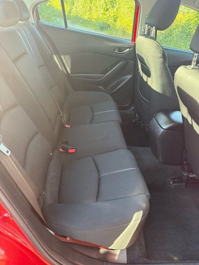 Mazda 3 1.5 petrol executive
