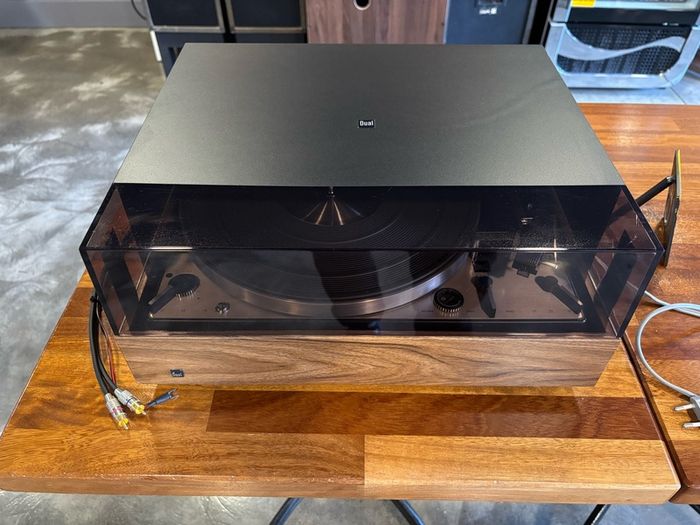 Vintage DUAL 1229 Turntable
