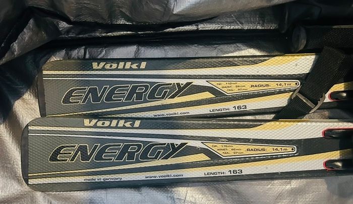 Volkl Energy 163cm Skis + Marker Bindings, Poles & Ski Bag