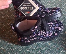 Girls shoes