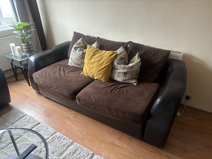 Leather & Fabric 3+2 Sofa Suite