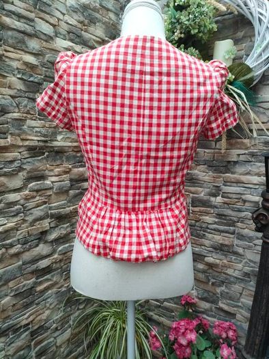 Cute Red and White Gingham check blazer size 8