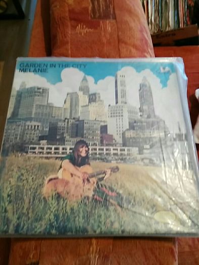 Lp Melanie Garden In The City
