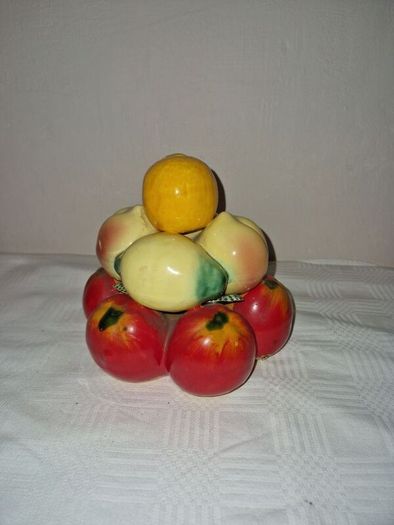 Vintage ceramic fruit centerpiece