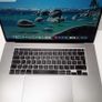 Apple MacBook Pro 16" (2019) Keyboard Danish | Intel Core i7 6-Core | 16GB RAM | 1TB SSD Image 2