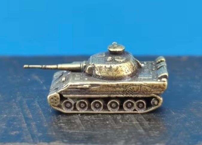 Miniature brass German panther tanks (4) aprox scale 1/350- 1/400 .