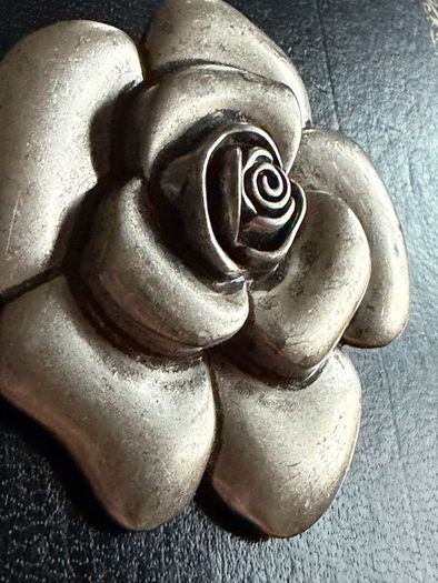 brooch