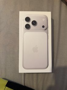 Apple Iphone 17 Pro (256 GB Silver Sealed Box)