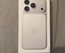 Apple Iphone 17 Pro (256 GB Silver Sealed Box)