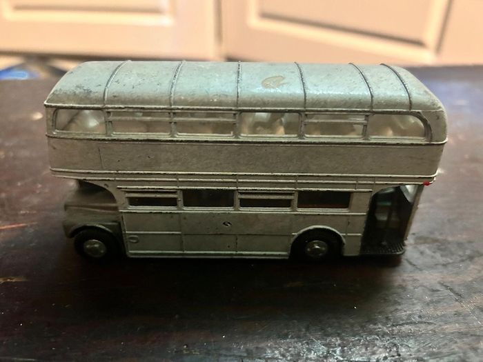Dinky routemaster bus