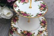 Vintage Royal Albert "Old Country Roses" 3 Tier Cake Stand