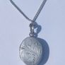 Early 20th century Sterling Silver locket pendant set Image 4