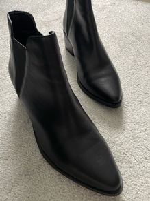 Steve Madden chelsea Leather boots