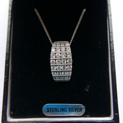 Vintage Sterling Silver 925 Necklace With Crystal Rectangle Pendant 5,8g length 18"