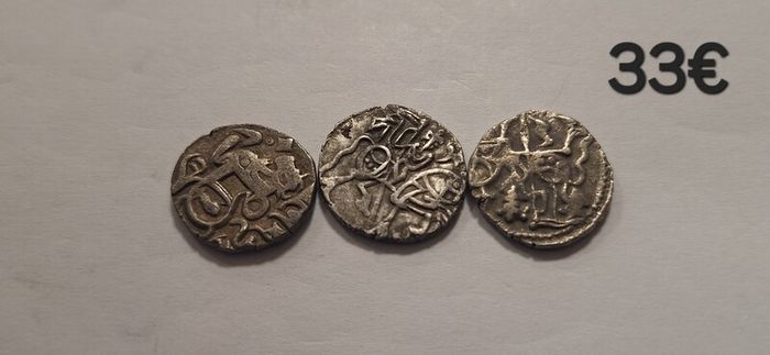 Coins,pound,cent,dollar,penny,rupee,millieme,fils,shilling,centavos,pesos,piastre,paise,pesetas,ore