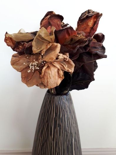 Floor standing vase