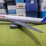 LAN Chile 1:200 scale model airplane, Boeing 767 aircraft Image 4