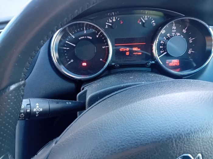 2012 Peugeot 5008