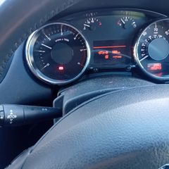 2012 Peugeot 5008
