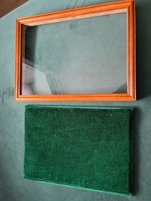 Showcase display frame