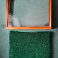 Showcase display frame