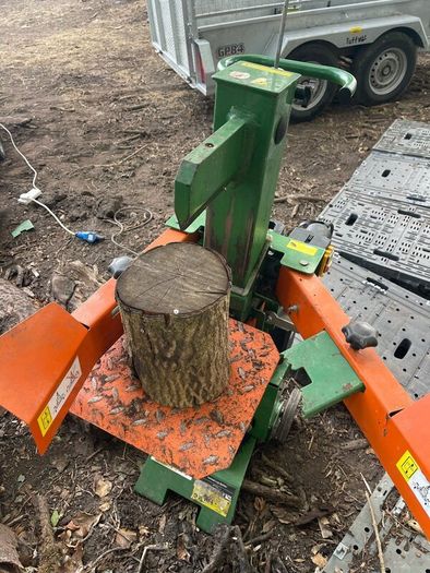 Max Axe 7 tonne electric splitter (motor issue)