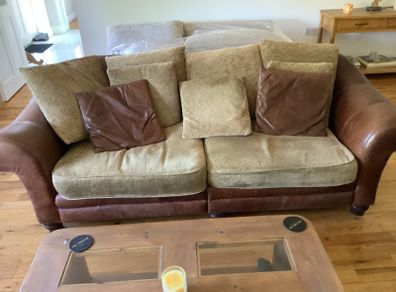 Sitting room sofa suite for sale
