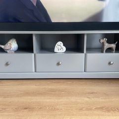 Tv unit