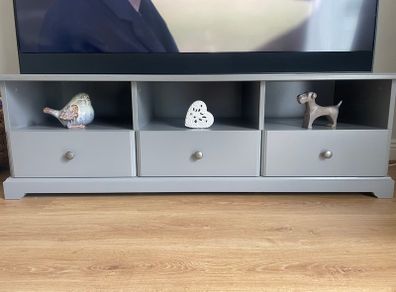 Tv unit