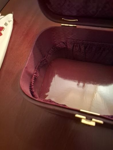 Retro Make Up Box With Key