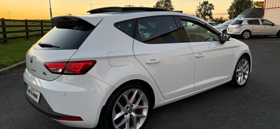 Seat Leon FR Panoramic roof (New NCT)