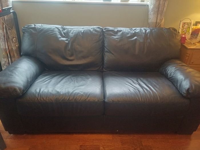 Sofa 2 seater and 2 1 seaters