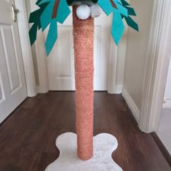 Palm Tree Cat Scratching Post(from zooplus)