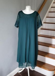 Shein dark green occasion dress, Size 3XL / UK22