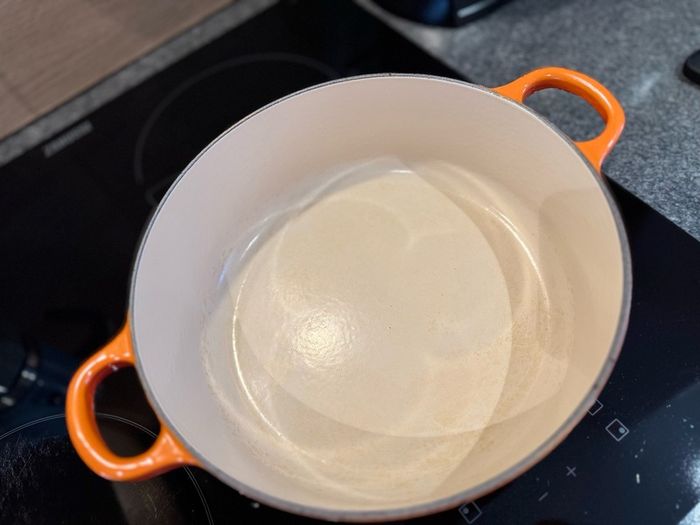 Le Creuset Cast Iron 24cm
