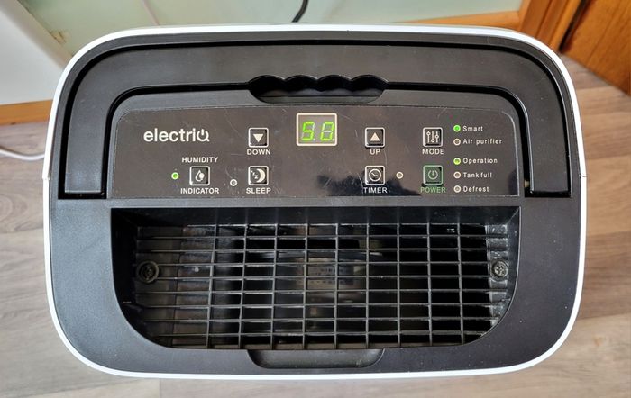 Low energy Dehumidifer & Air Purifier Electriq