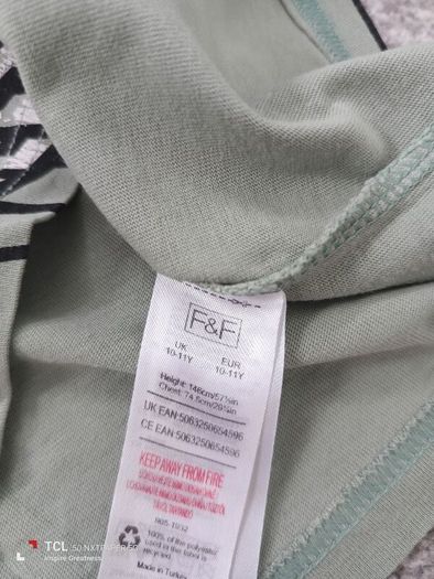 boy's t-shirt . Age 9/10