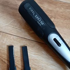 Hair straightener