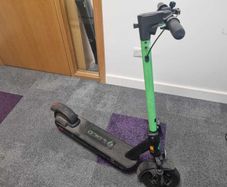 LOCO electric scooter - green and black