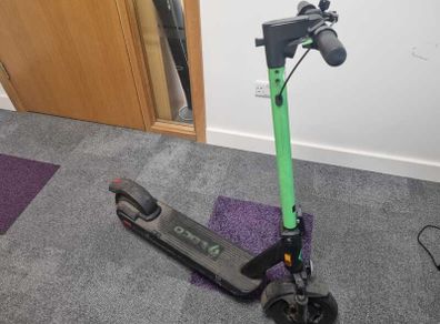 LOCO electric scooter - green and black