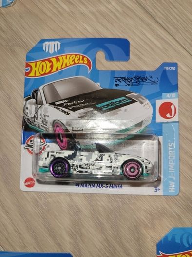 24 Japanese hotwheels