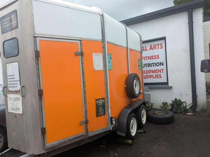 Food/Coffee Truck for Sale