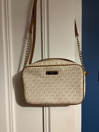 micheal kors cross body  bag