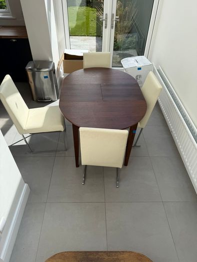 solid wood extendable dining table